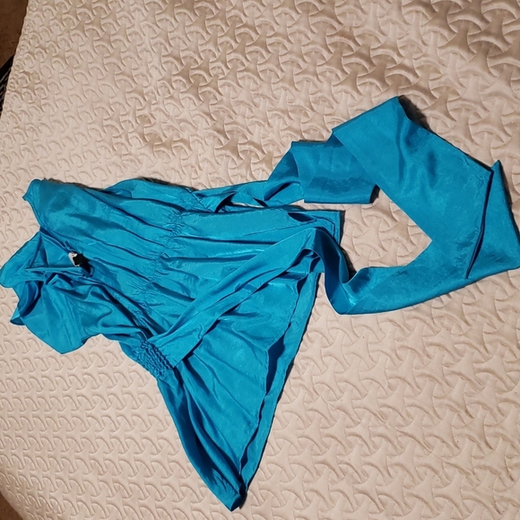 Bebe Y2K Turquois Ruffle Halter Top - Picture 4 of 4